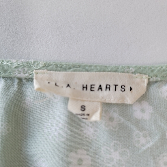 LA Hearts Buttondown Cropped Top Size Small - Picture 4 of 9